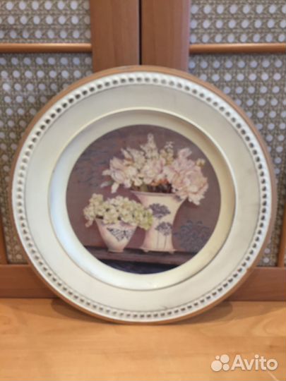 Поднос пластмассовый 33 диаметр