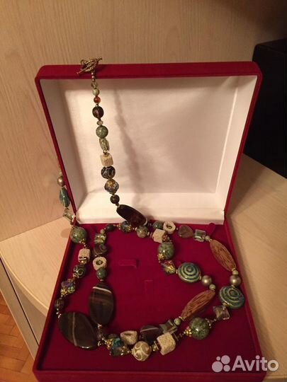 Бусы из натуральных камней