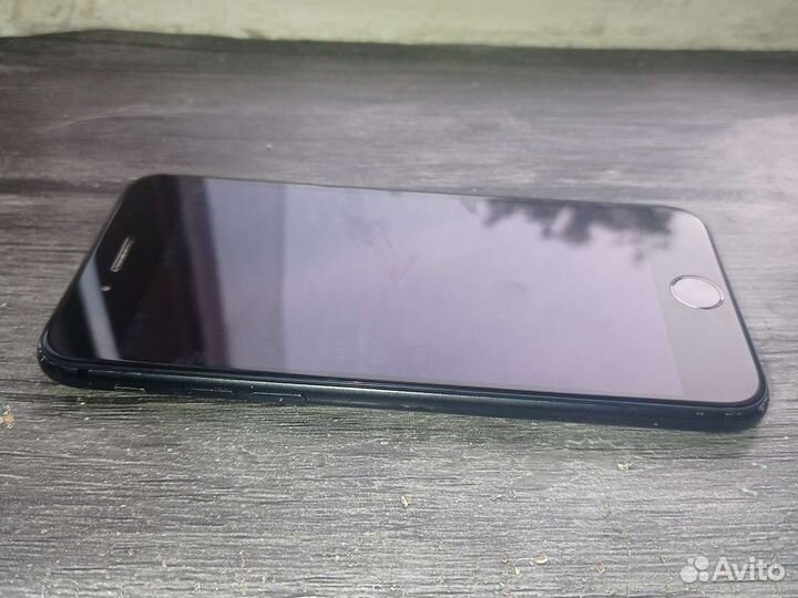 Телефон iPhone 7 256Гб