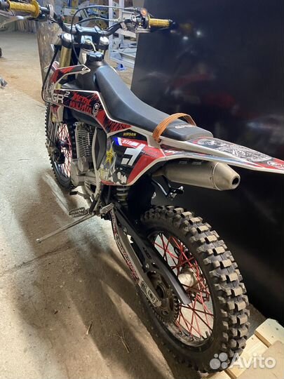 Мотоцыкл GR2