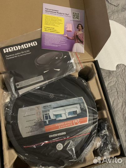Робот-пылесос Redmond RV-R280