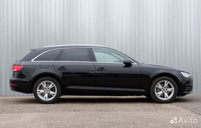 В разборе Audi A4 2019