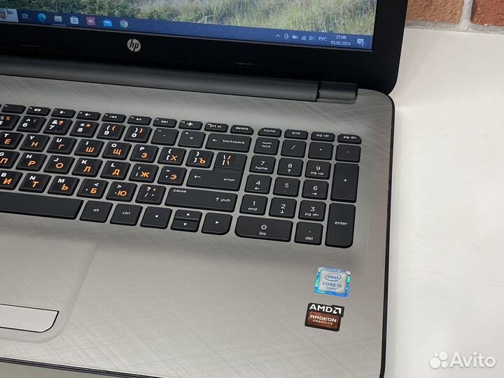 Ноутбук игровой HP i5-6gen\12gb\R5m330-2gb