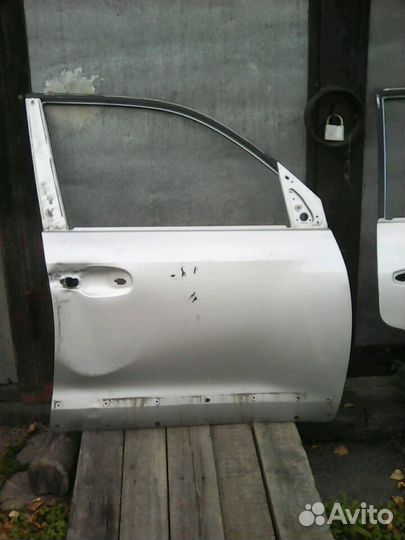 Двери на крузер 200
