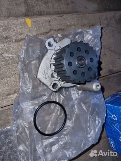 Помпа volkswagen passat b5