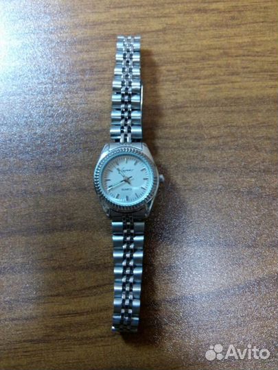 Часики наручные