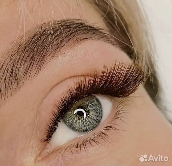 Нужна модель на наращивание ресниц