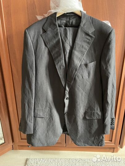 Мужской костюм Canali