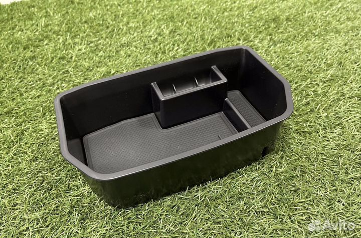 Органайзер в подлокотник Toyota Land Cruiser 200