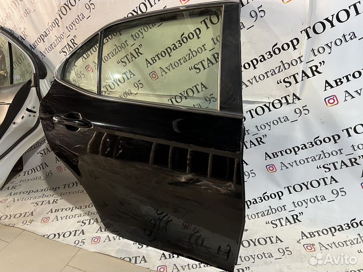 Дверь задняя правая Toyota Camry V70 - 75 оригинал