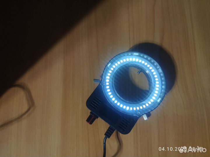 Кольцевая светодиодная лампа