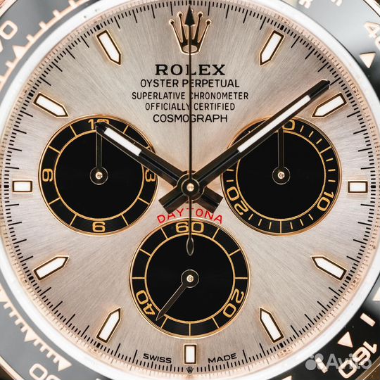 Часы золотые Rolex Daytona gold на качуке