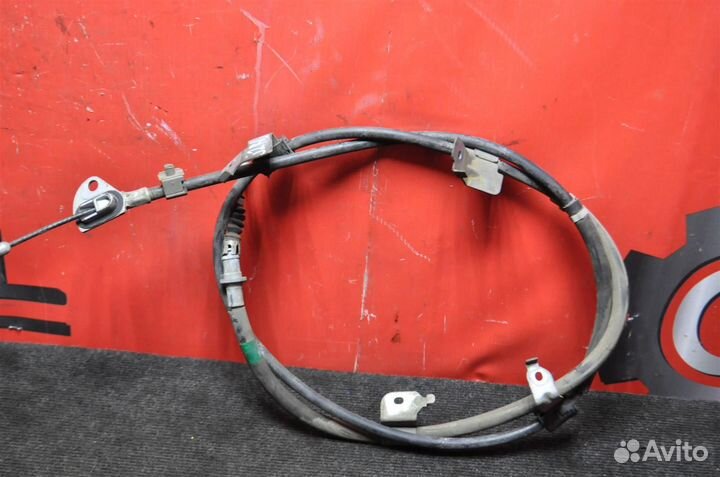 Трос ручного тормоза toyota prius ZVW30