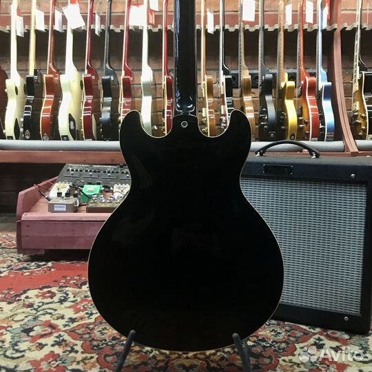 Полуакустическая электрогитара Aria Pro винтаж