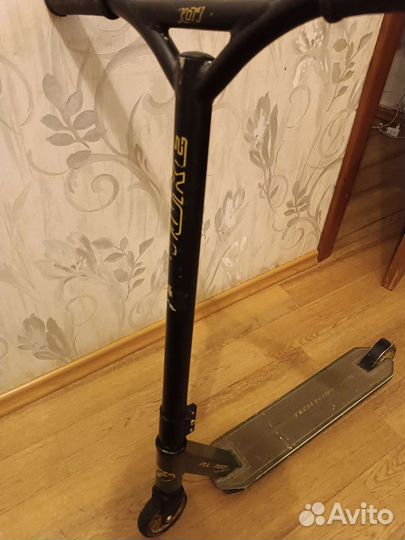 Трюковой самокат