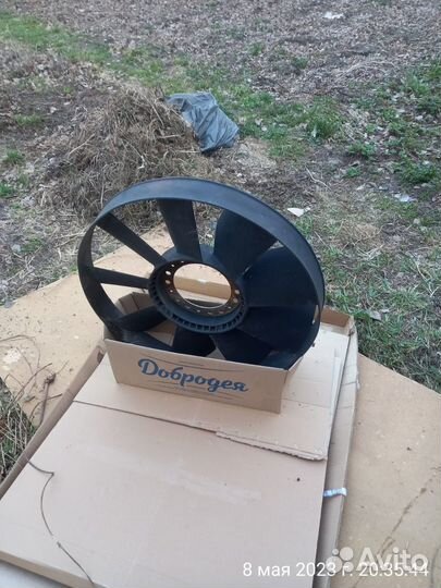 Вентилятор охлаждения радиатора