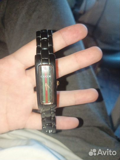 Часы женские Gucci