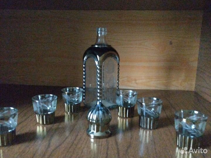 Набор рюмок с графином