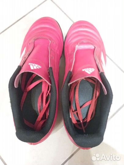 Футбольные бутсы adidas 37 размер