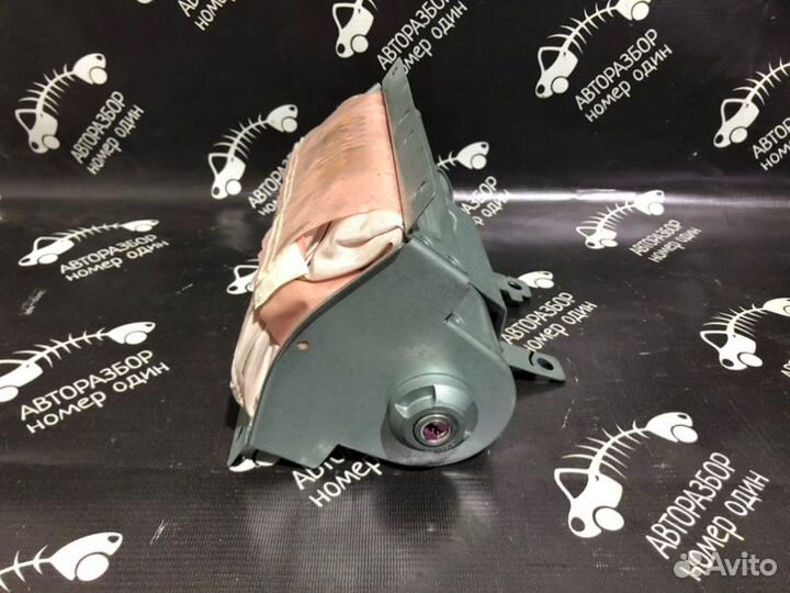 Подушка безопасности пассажирская передняя Volvo