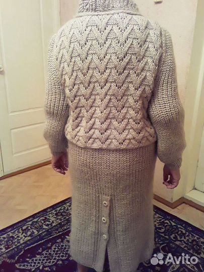 Пальто вязаное