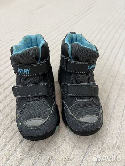 Туфли и кроссовки для девочки