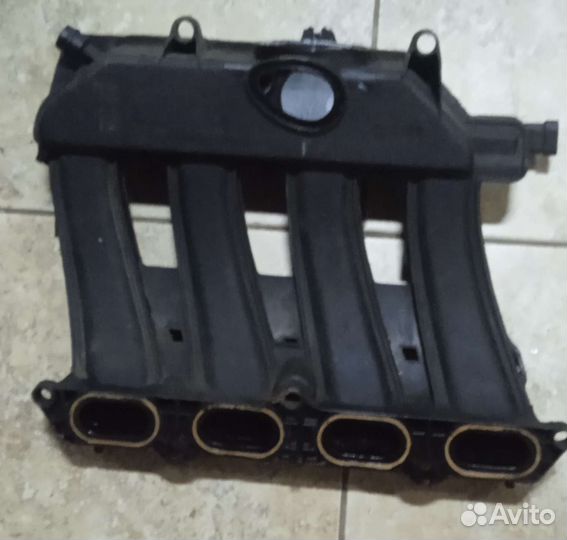Впускной коллектор Лада largus, рено логан к4м