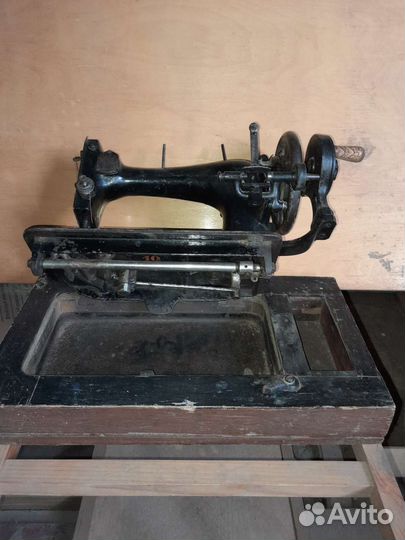 Старинная швейная машинка biesolt & locke meissen