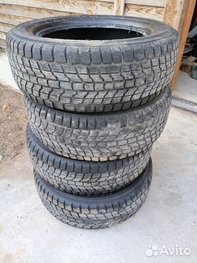 Yokohama 104ZR 225/65 R17