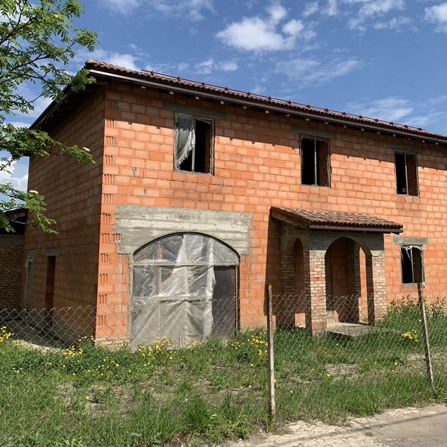 Дом 246,4 м² на участке 9 сот.