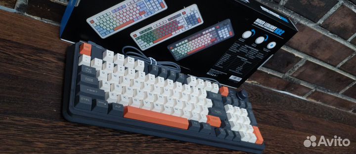 Игровая клавиатура с подсветкой