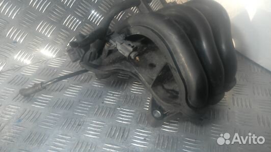 Впускной коллектор бензиновый skoda fabia 2 (93L17