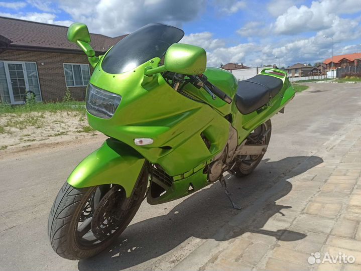 Kawasaki ZZR400