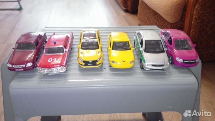 Продам модели,полку