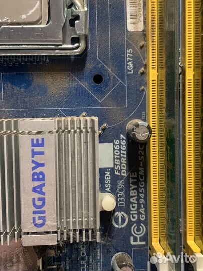 Материнская плата с процессором и видеокартой