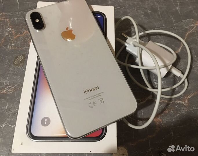 iPhone X, 64 ГБ