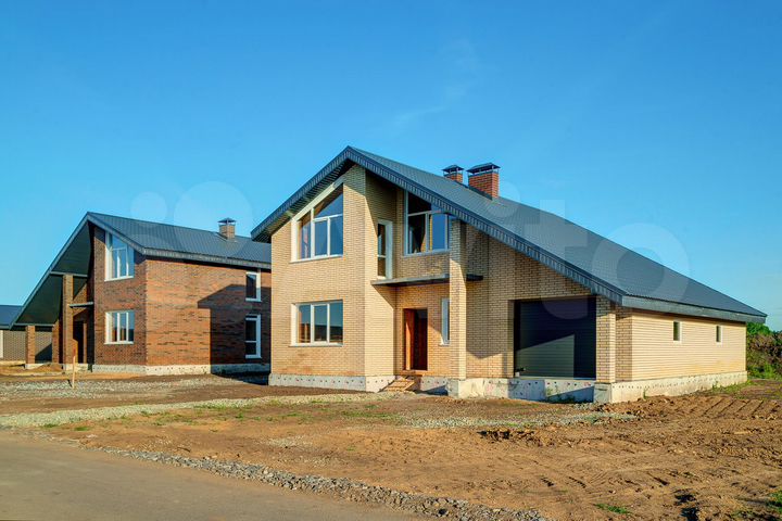 Коттедж 184 м² на участке 8,5 сот.