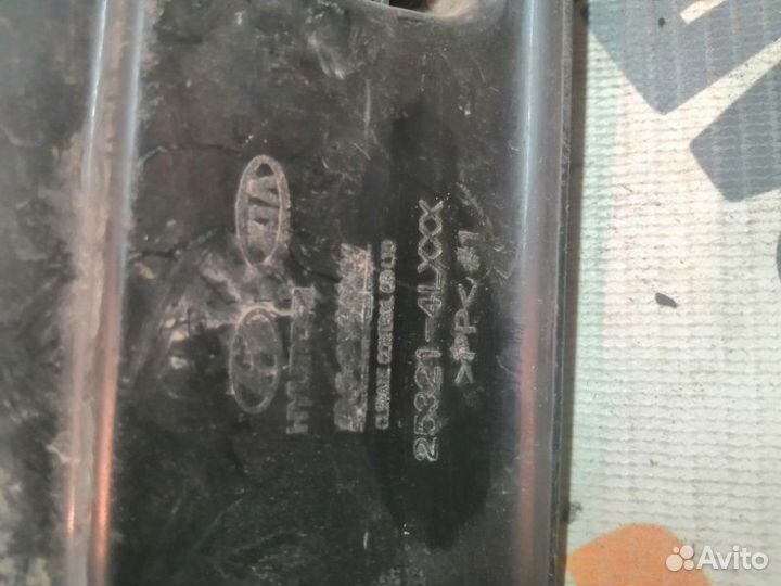 Диффузор радиатора правый Hyundai Solaris 1