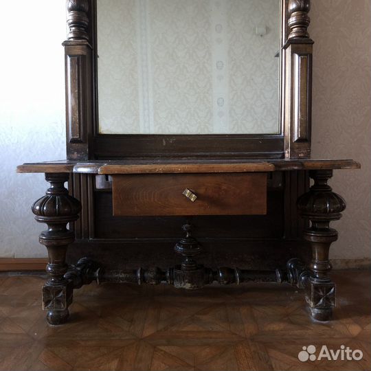 Зеркало с консолью старинное