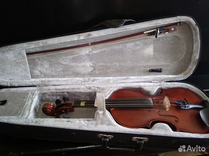 Продам скрипку 1/2