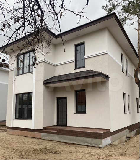 Коттедж 180 м² на участке 5,5 сот.