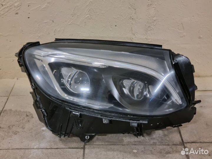 Фара светодиодная передняя правая Mercedes-Benz