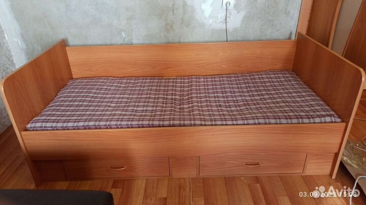 Детская кровать от 3 лет с матрасом бу