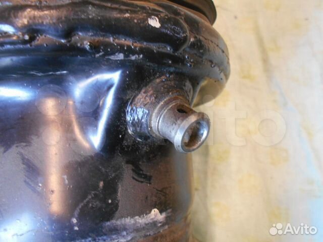 Амортизатор здний левый toyota celsior UCF30