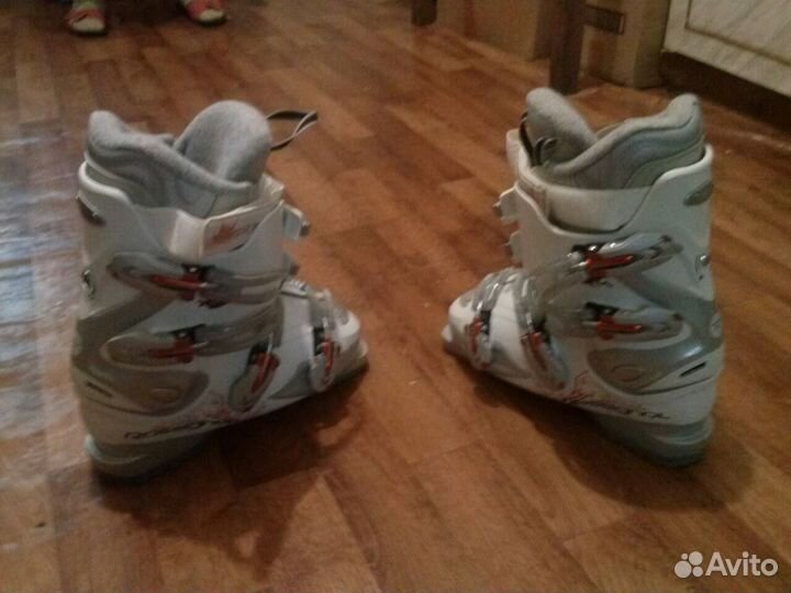 Горнолыжные ботинки Rossignol