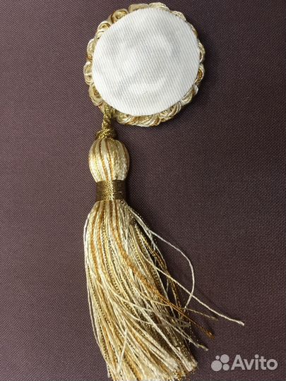 Кисть с розеткой.Италия