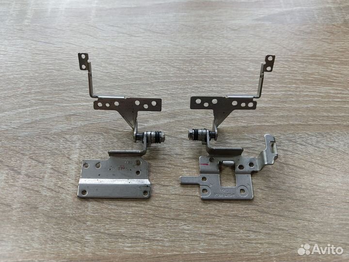 Петли Asus X551