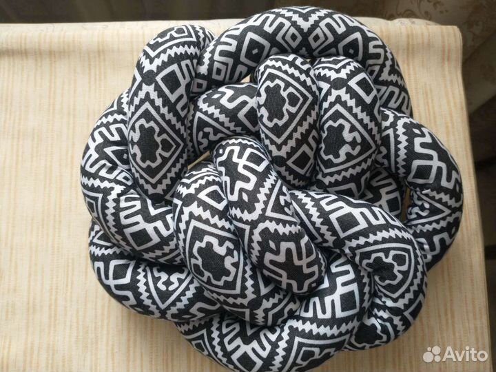 Подушки - узел, ручной работы