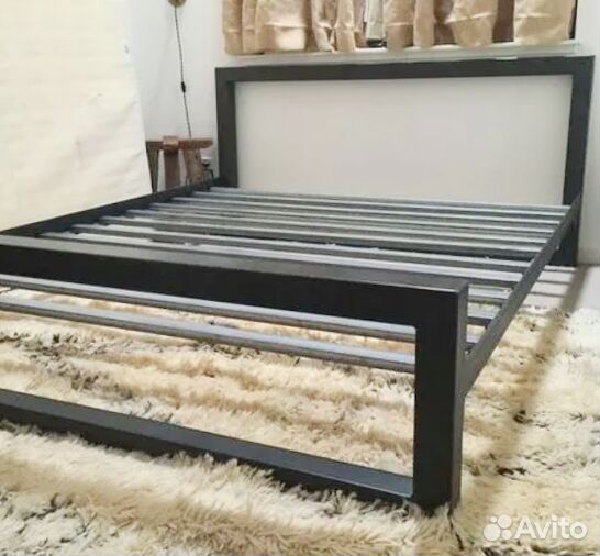 Кровать железная