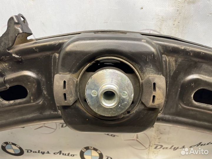 Балка задняя Mercedes-Benz B-Class W245 266.940
